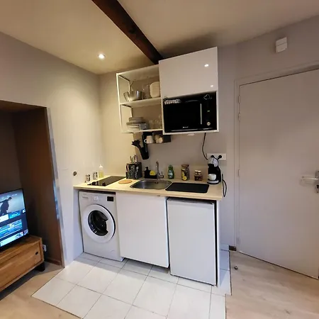 Les Glycines, T2 Near Downtown Apartamento