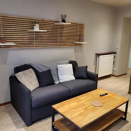 Les Glycines, T2 Near Downtown Apartamento Poitiers