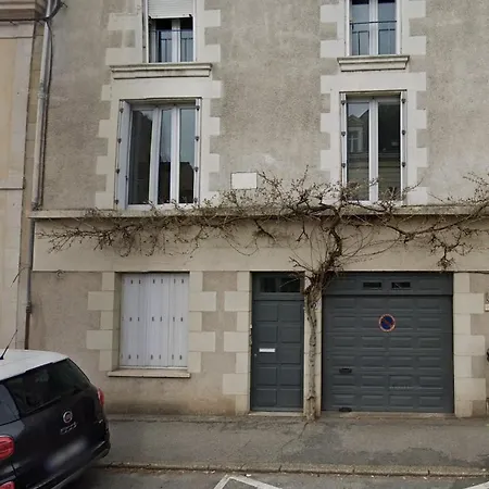 Les Glycines, T2 Near Downtown Apartamento Poitiers