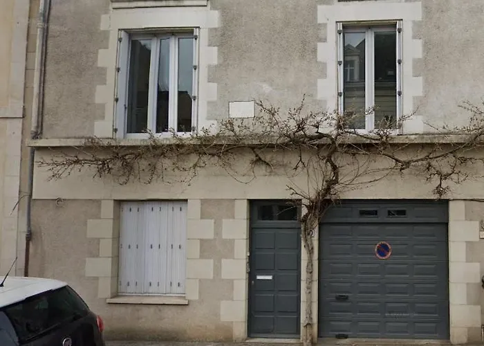 Les Glycines, T2 Near Downtown Apartment Poitiers